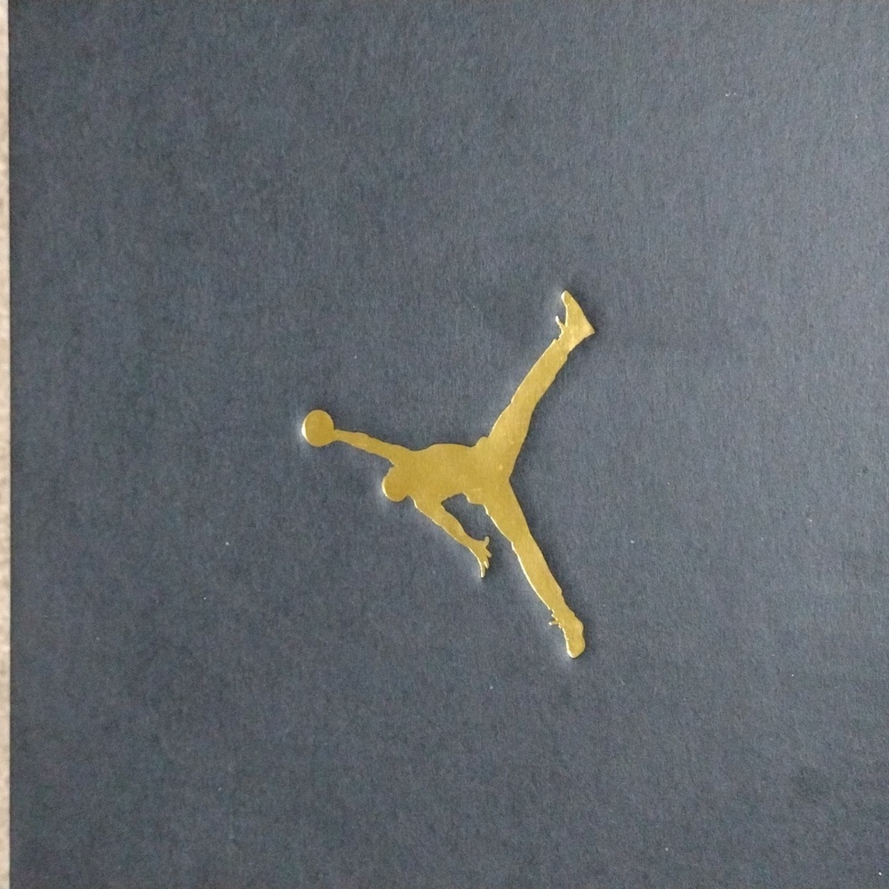 Big kids size 6 red patin leather high top Jordons